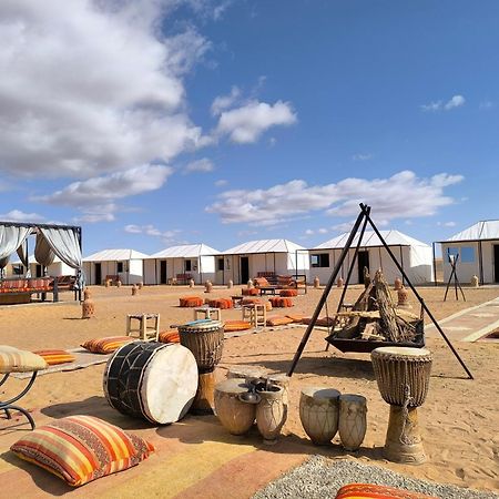 Отель Luxury Bega Camp Мерзуга Экстерьер фото