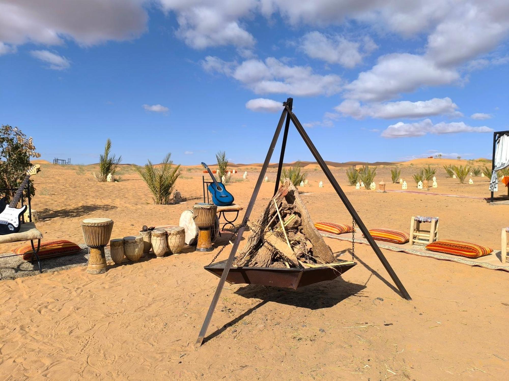 Отель Luxury Bega Camp Мерзуга Экстерьер фото